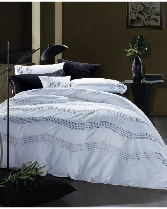 DISCONTINUED Melange Home Vail Duvet Set