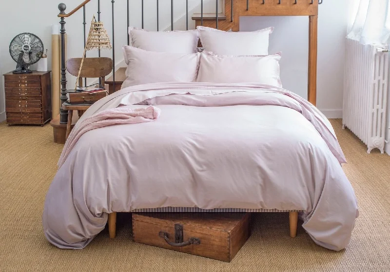 Teo Pink Dew Bedding by Alexandre Turpault